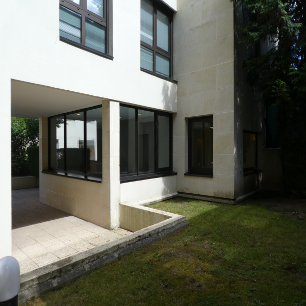 Location Immobilier Professionnel Local professionnel Saint-Maur-des-Fossés 94100